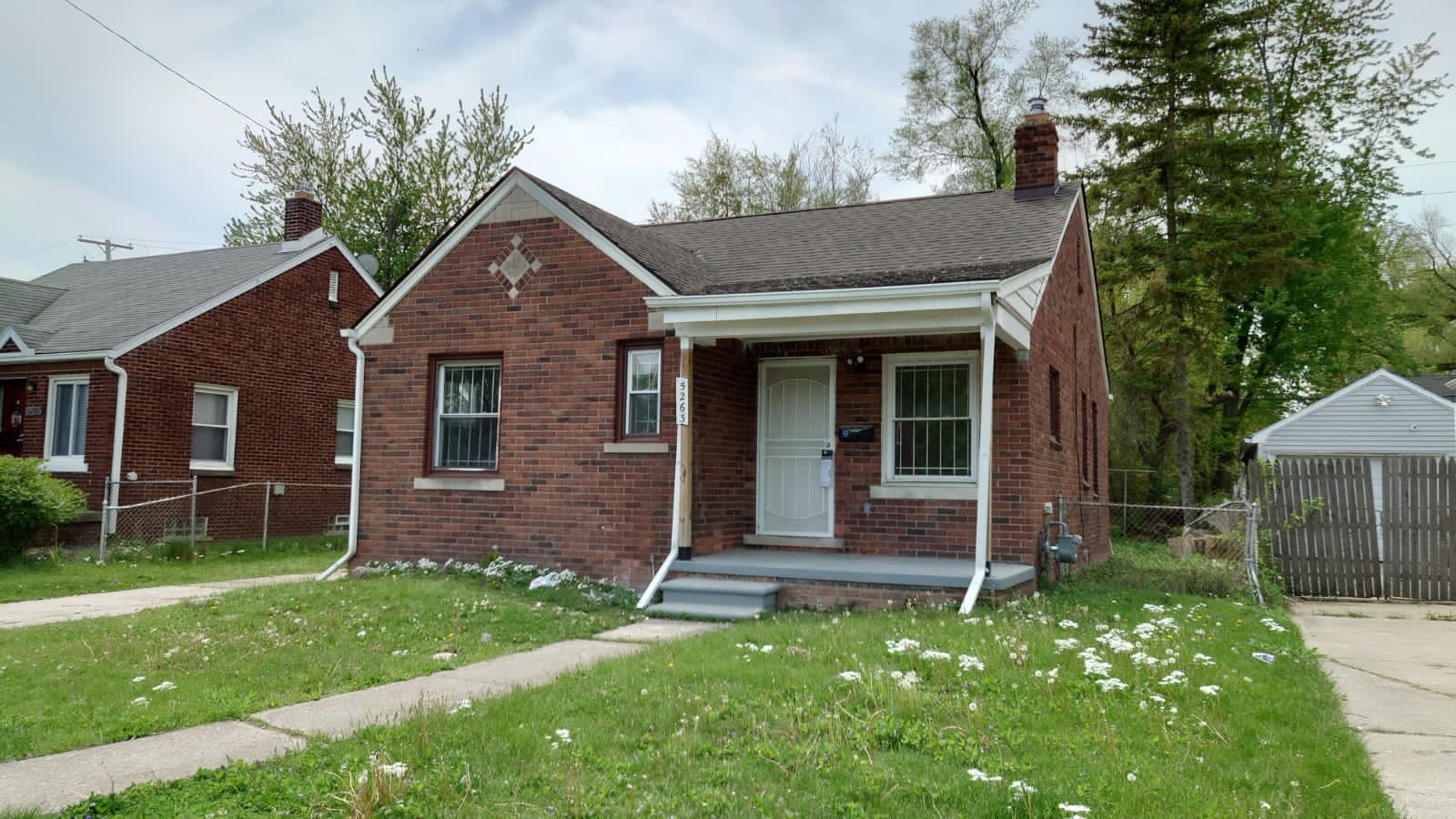 Property main image
