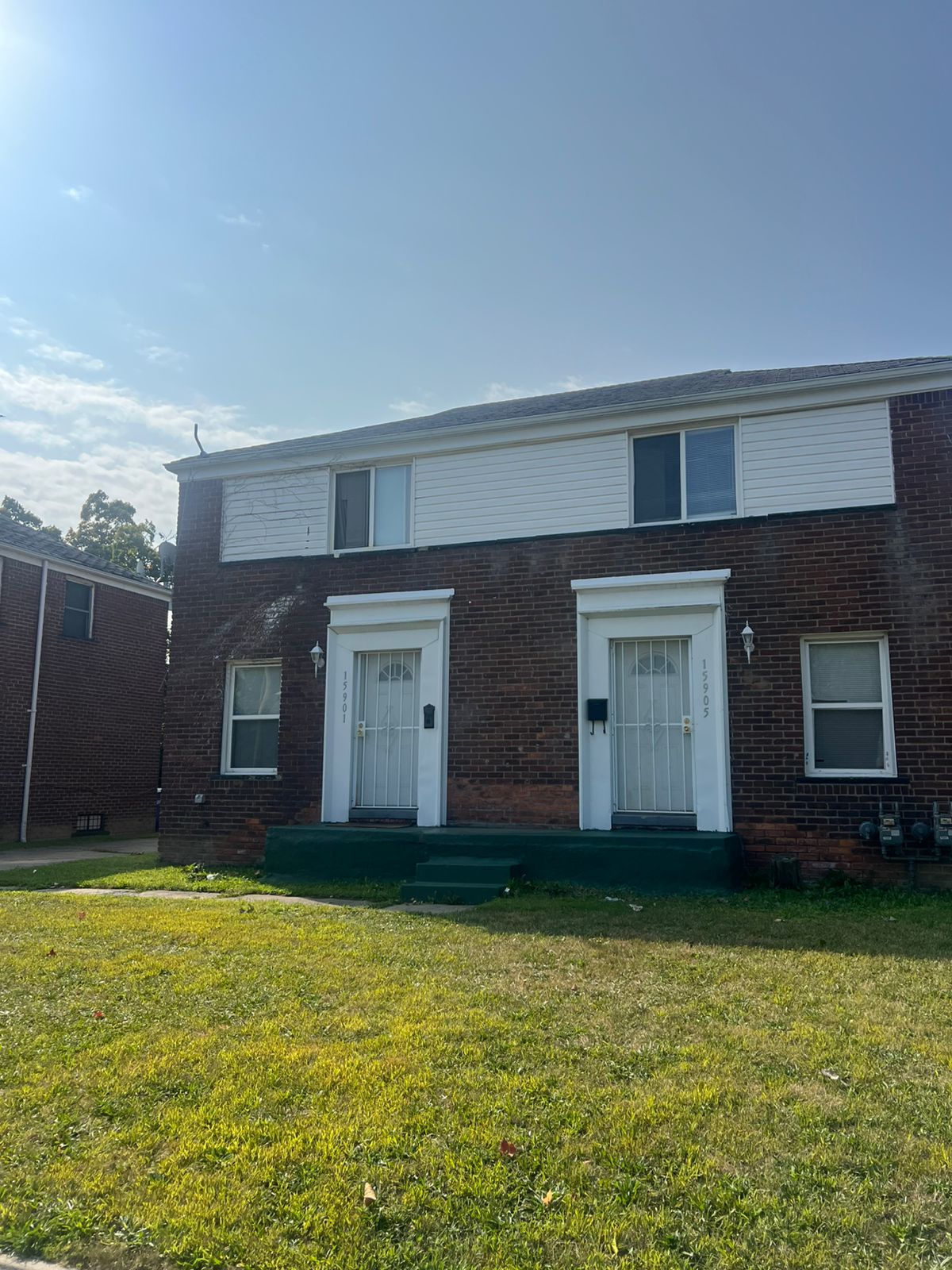 15901 Kramer Street - 15905