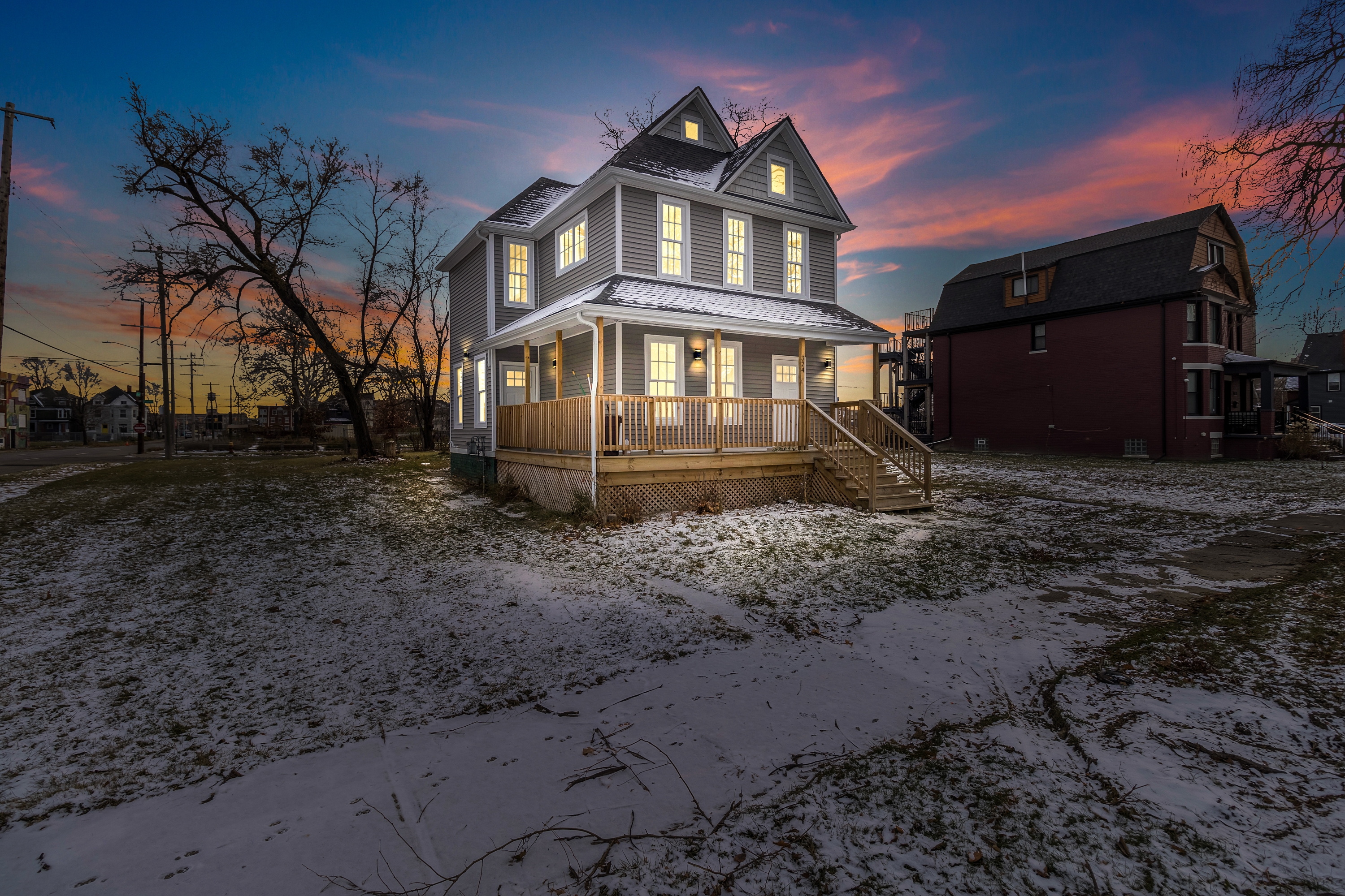 Property main image