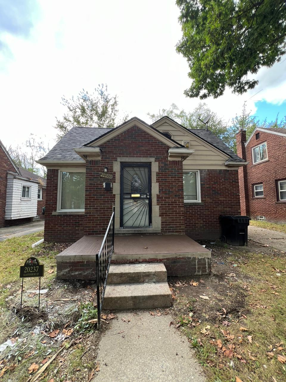 Property main image